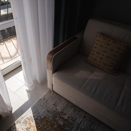 Resident Hotel Gogol Almaty Ngoại thất bức ảnh