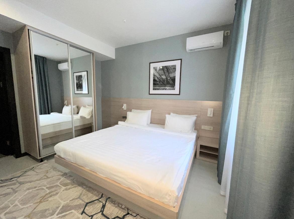 Resident Hotel Gogol Almaty Ngoại thất bức ảnh