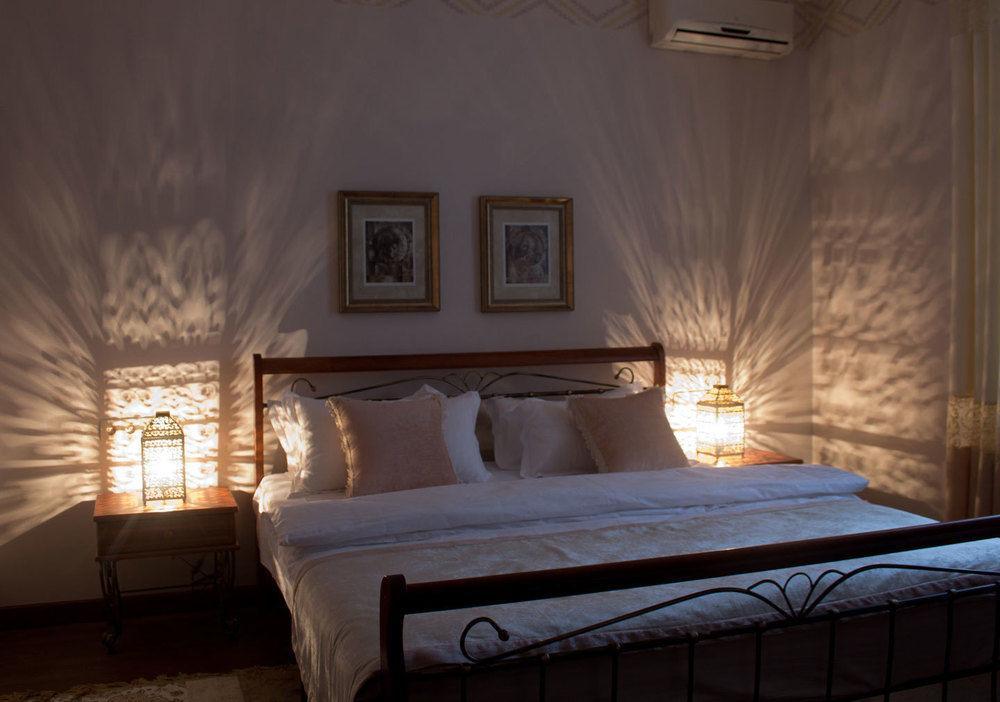 Resident Hotel Gogol Almaty Ngoại thất bức ảnh